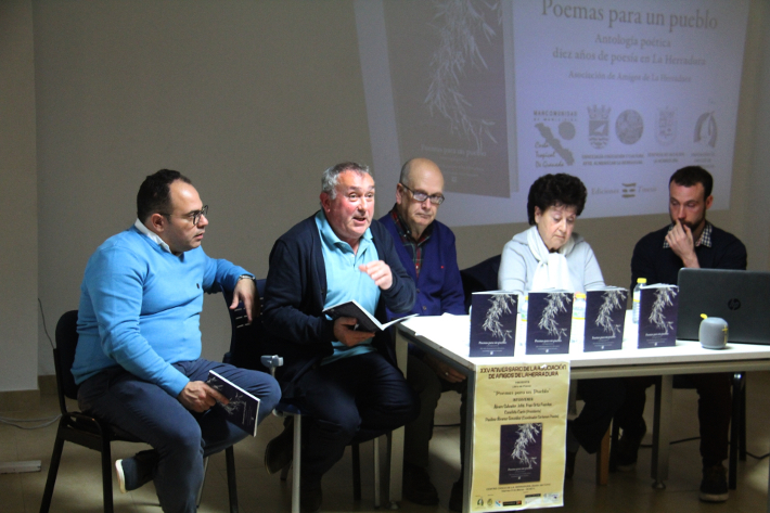 La Asociacin Amigos de La Herradura presenta el libro Poemas para un pueblo

